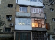 Satılır 2 otaqlı 50 m2 köhnə tikili Hüseyn Cavid parkı