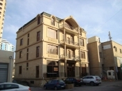 İcarəyə verilir 5 otaqlı 200 m2 ofis Xətai r.