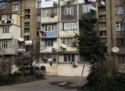 Satılır 2 otaqlı 65 m2 köhnə tikili Nəriman Nərimanov parkı