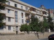 Satılır 5 otaqlı 130 m2 köhnə tikili İncəsənət və Mədəniyyət Un.