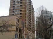 Satılır 4 otaqlı 220 m2 yeni tikili Space TV