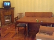 İcarəyə verilir 2 otaqlı 55 m2 köhnə tikili Səməd Vurğun parkı