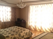 Satılır 3 otaqlı 130 m2 yeni tikili Nəriman Nərimanov parkı