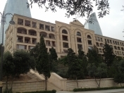 Satılır 4 otaqlı 140 m2 köhnə tikili Dağüstü parkı