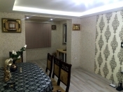 Satılır 3 otaqlı 70 m2 köhnə tikili Yasamal parkı