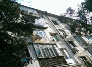 Satılır 3 otaqlı 45 m2 köhnə tikili Memar Əcəmi m.