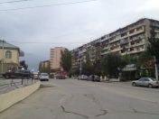 Satılır 5 otaqlı 105 m2 köhnə tikili Neapol dairəsi