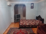 İcarəyə verilir 1 otaqlı 33 m2 köhnə tikili 28 May m.