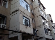 Satılır 3 otaqlı 70 m2 köhnə tikili Ayna Sultanova heykəli