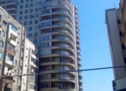 Satılır 4 otaqlı 172 m2 yeni tikili Şərq Bazarı