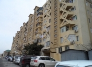 Satılır 3 otaqlı 92 m2 köhnə tikili 8 mkr