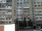 Satılır 4 otaqlı 78 m2 köhnə tikili 9 mkr