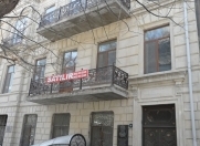 Satılır 12 otaqlı 800 m2 obyekt Nizami m.