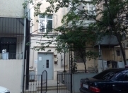 Satılır 3 otaqlı 72 m2 köhnə tikili Hərbi Hospital