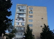 Satılır 3 otaqlı 80 m2 köhnə tikili 9 mkr