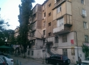 Satılır 3 otaqlı 63.3 m2 köhnə tikili Sevinc k/t