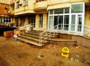 İcarəyə verilir 40 otaqlı 1100 m2 obyekt İnşaatçılar m.