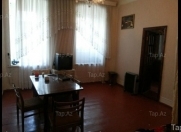 İcarəyə verilir 2 otaqlı 50 m2 köhnə tikili Bakı Slavyan Universiteti