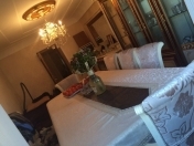 Satılır 3 otaqlı 75 m2 köhnə tikili Qələbə dairəsi