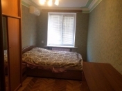 Satılır 2 otaqlı 55 m2 köhnə tikili Space TV