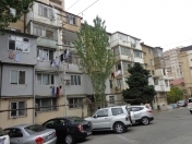 İcarəyə verilir 1 otaqlı 30 m2 köhnə tikili Yasamal r.