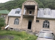 Satılır 5 otaqlı 100 m2 bağ evi Qax