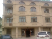 İcarəyə verilir 20 otaqlı 1100 m2 obyekt Gənclik m.