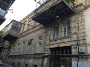 İcarəyə verilir 2 otaqlı 40 m2 köhnə tikili Axundov bağı