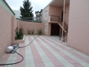 Satılır 4 otaqlı 200 m2 həyət evi Xırdalan