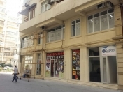 Satılır 12 otaqlı 300 m2 ofis Heydər Əliyev Mərkəzi
