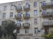 Satılır 3 otaqlı 85 m2 köhnə tikili Hüseyn Cavid parkı