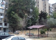 Satılır 3 otaqlı 73 m2 köhnə tikili Neapol dairəsi