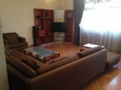 İcarəyə verilir 3 otaqlı 146 m2 yeni tikili Yasamal parkı