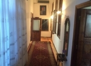 Satılır 5 otaqlı 134 m2 köhnə tikili Sahil m.