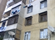 Satılır 3 otaqlı 75 m2 köhnə tikili Neapol dairəsi