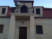 Satılır 5 otaqlı 250 m2 bağ evi Qala