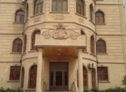 Satılır 12 otaqlı 1000 m2 həyət evi Badamdar