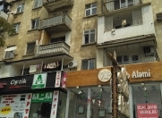 İcarəyə verilir 3 otaqlı 70 m2 köhnə tikili İncəsənət və Mədəniyyət Un.