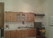 Satılır 4 otaqlı 220 m2 köhnə tikili Beşmərtəbə