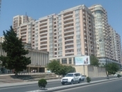 Satılır 3 otaqlı 160 m2 yeni tikili Bakı Dövlət Universiteti