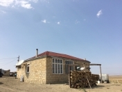 Satılır 20 otaqlı 300000 m2 obyekt Qobustan