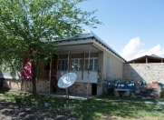 Satılır 3 otaqlı 100 m2 həyət evi Şəki