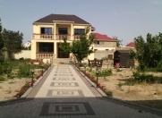 Satılır 5 otaqlı 240 m2 həyət evi Novxanı