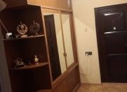 Satılır 3 otaqlı 70 m2 bağ evi Ayna Sultanova heykəli