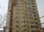 İcarəyə verilir 4 otaqlı 200 m2 yeni tikili Nərimanov heykəli