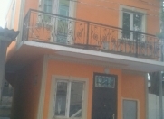 Satılır 2 otaqlı 70 m2 həyət evi 28 May m.