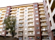 İcarəyə verilir 3 otaqlı 140 m2 yeni tikili Bakı Dövlət Universiteti