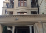 Satılır 9 otaqlı 650 m2 həyət evi Gənclik m.