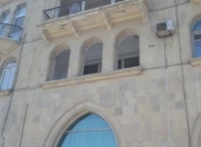 İcarəyə verilir 3 otaqlı 120 m2 köhnə tikili Azneft meydanı