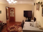 İcarəyə verilir 3 otaqlı 101 m2 köhnə tikili 9 mkr